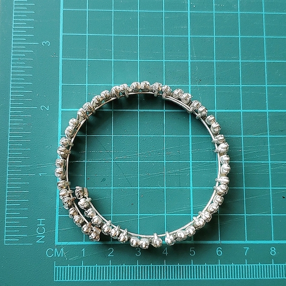 Stella and Dot Luxe Coil Bracelet Clear Crystal Baguette - Picture 2 of 7